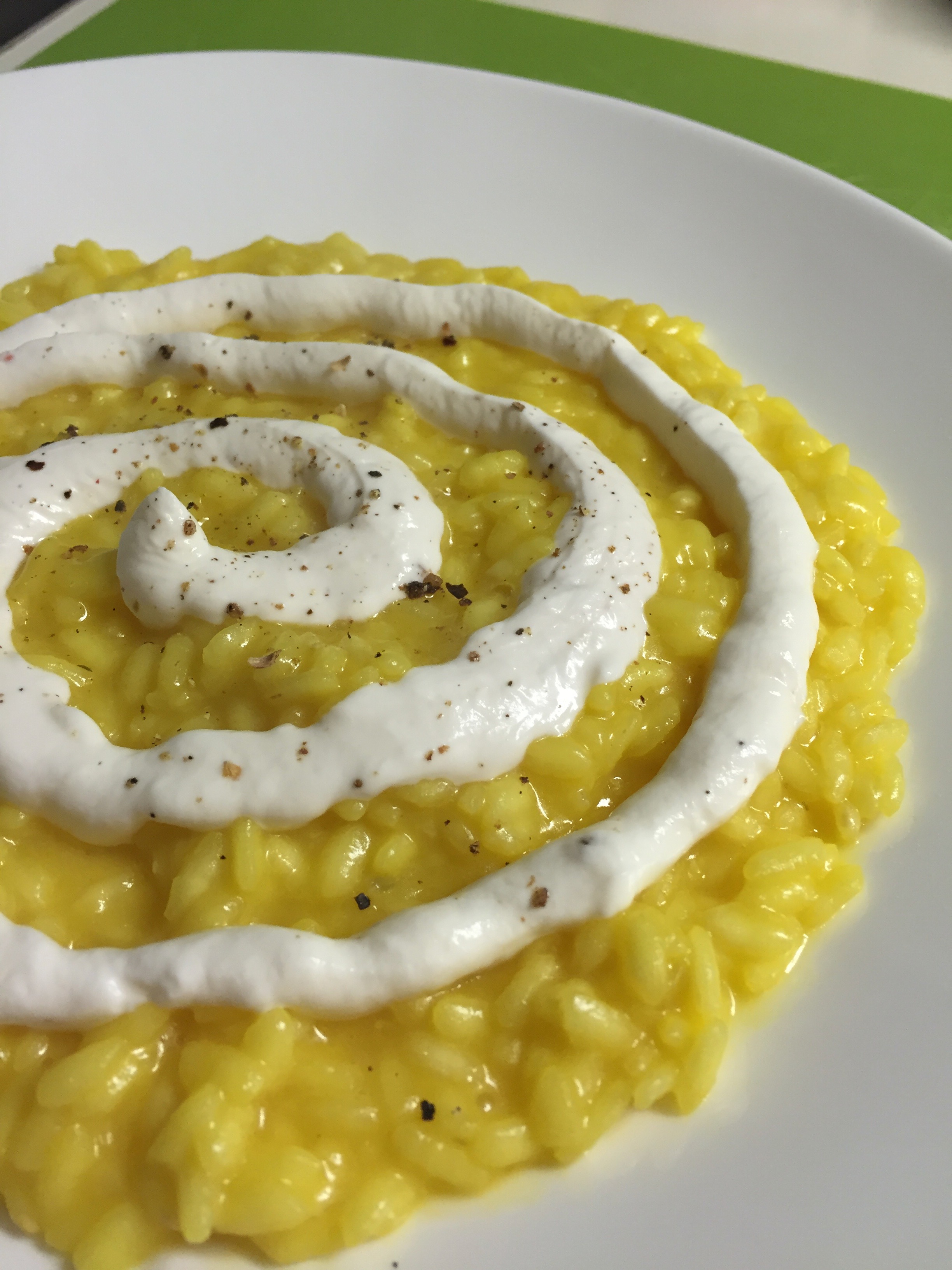 risotto allo zafferano e robiola fresca